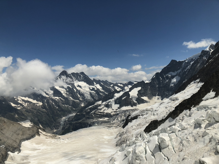 旅游成本与花费的深度解析，如何打造物超所值的旅行体验？