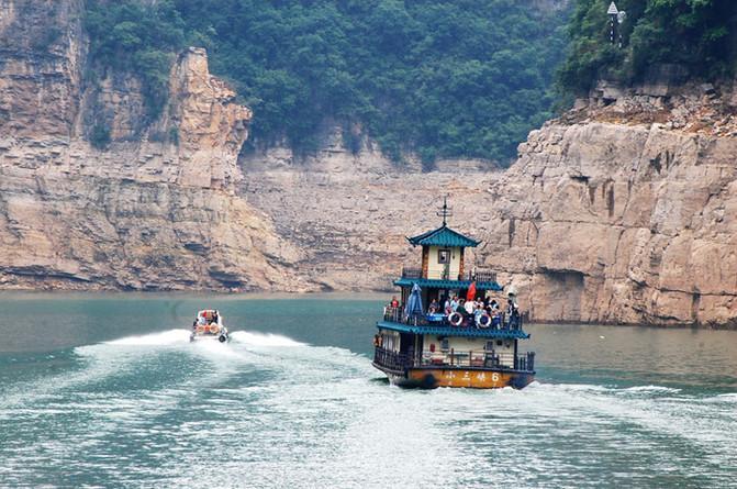 云旅游App，探索虚拟世界的新境界之旅