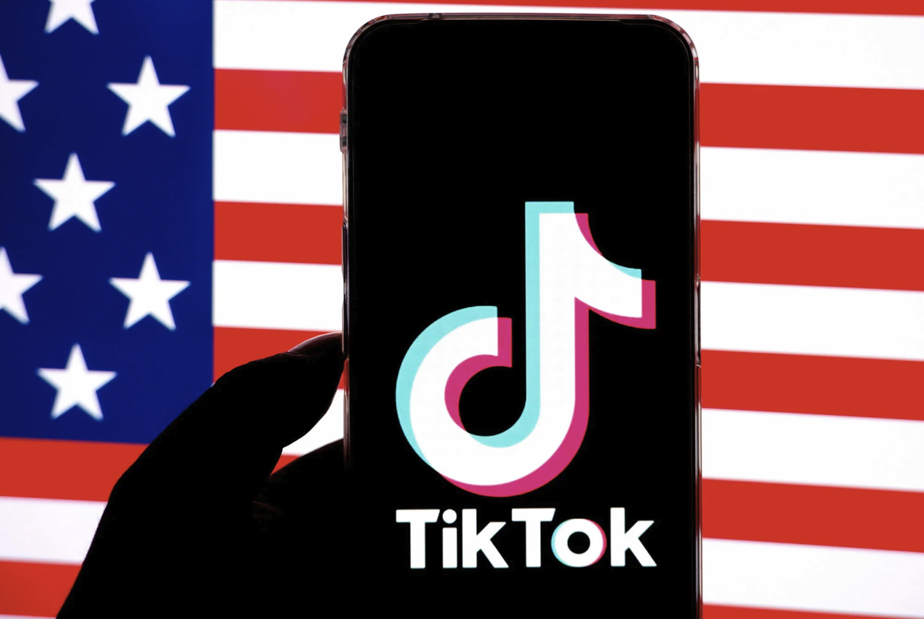 TikTok与小红书，社交热潮跨平台转移战