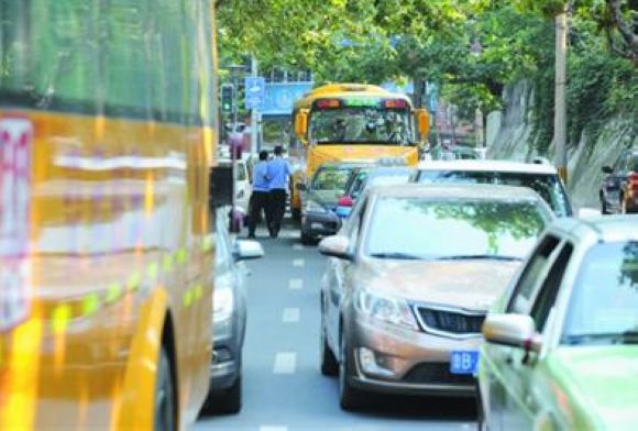 空中校车，重塑上学之路，时间大缩短