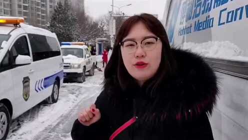 女子自驾遇暴雪，直播求助勇闯难关