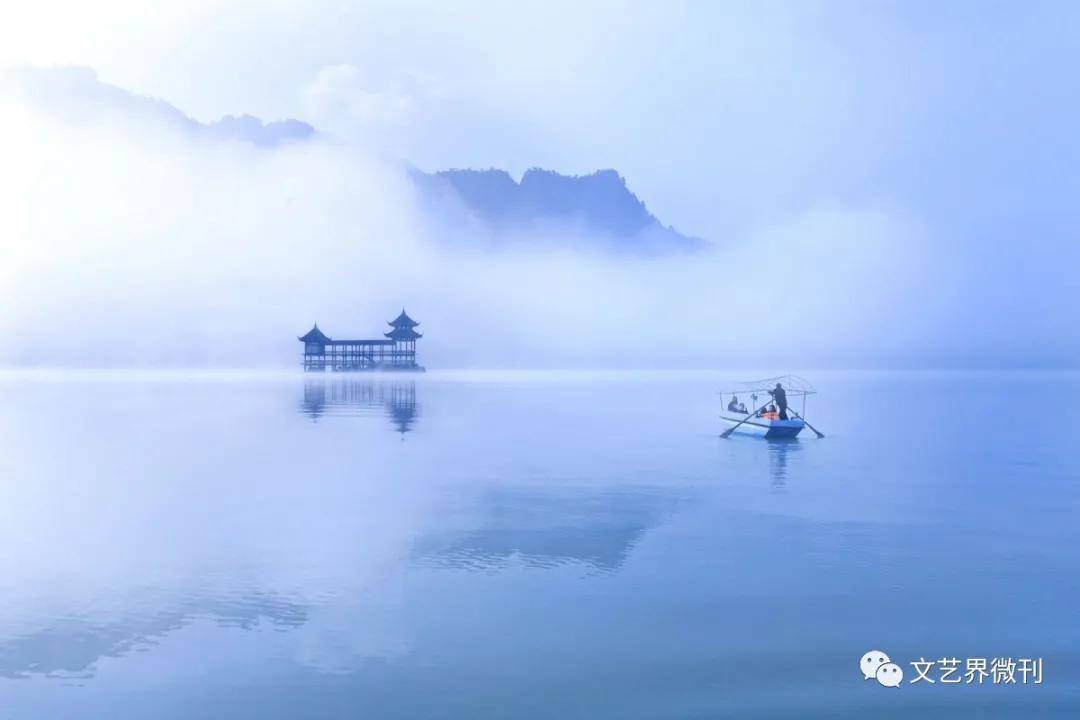 长江壮丽画卷，人与自然和谐共舞的美丽变奏