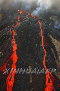 危地马拉火山大规模喷发，自然力量挑战与人类的应对策略